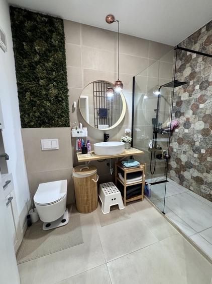 Apartament cu 2 camere decomandat în Semicentral