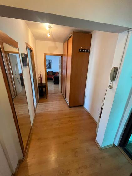 Apartament cu 2 camere decomandat în Drumul Taberei