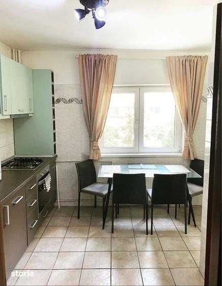Apartament cu 3 camere, mobilat în Vitan — fotografia 3