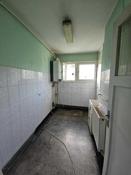 Apartament cu 2 camere decomandat în Astra