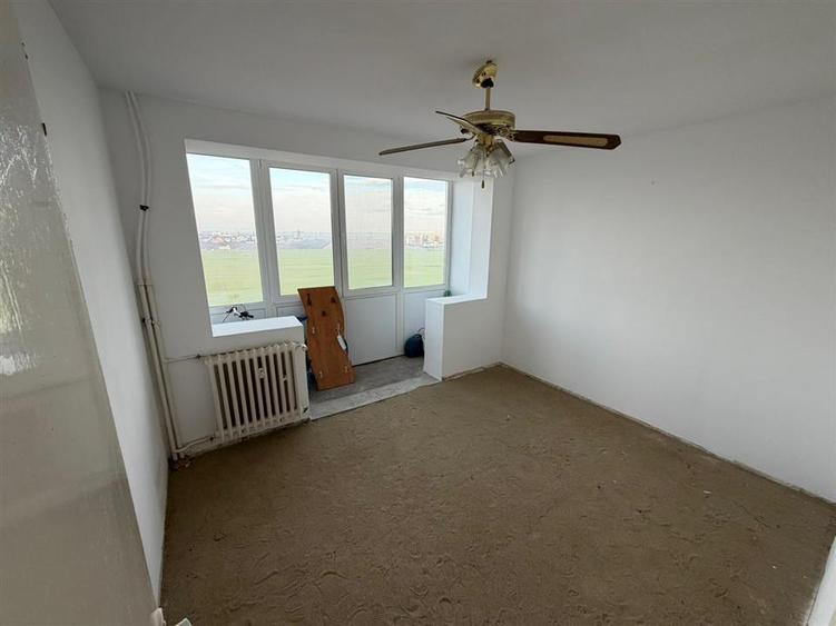 Apartament cu 3 camere semidecomandat în Nord — fotografia 1