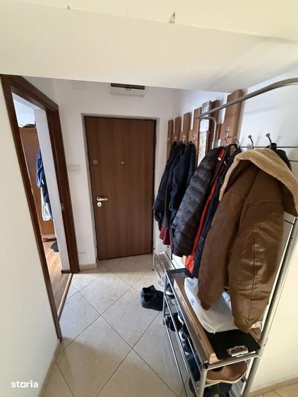 Apartament cu 5 camere decomandat în Decebal