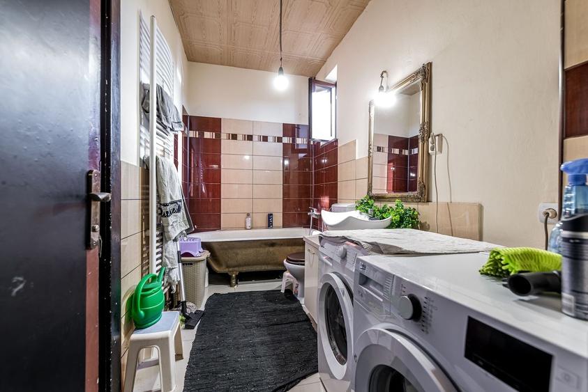 Apartament cu 3 camere semidecomandat, mobilat în Malul Mureșului