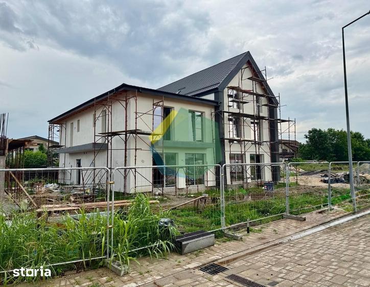 Casă cu 5 camere cu Teren 160 Mp în Central