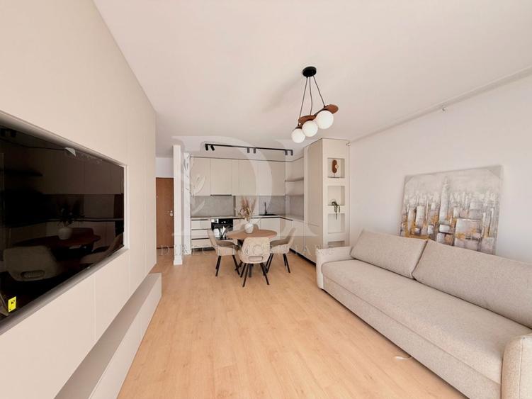 Apartament cu 2 camere semidecomandat, mobilat în Florești — fotografia 1