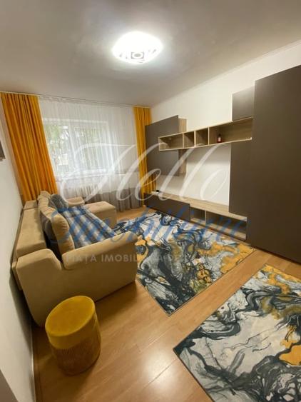 Apartament cu 2 camere semidecomandat, mobilat în Mănăștur