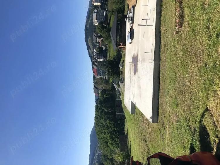 Teren de 2000 mp, în Central