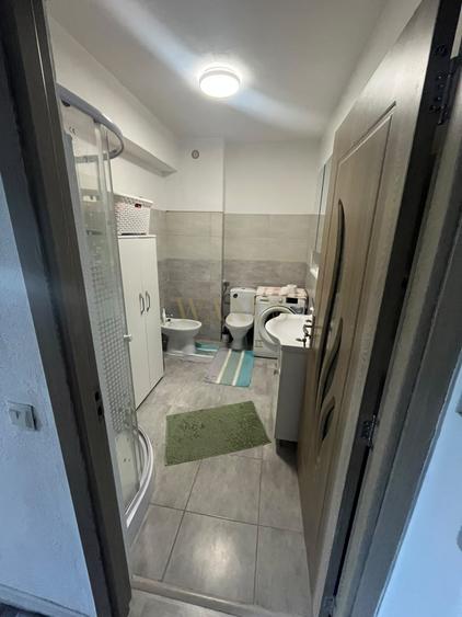 Apartament cu 2 camere semidecomandat, mobilat în Sud