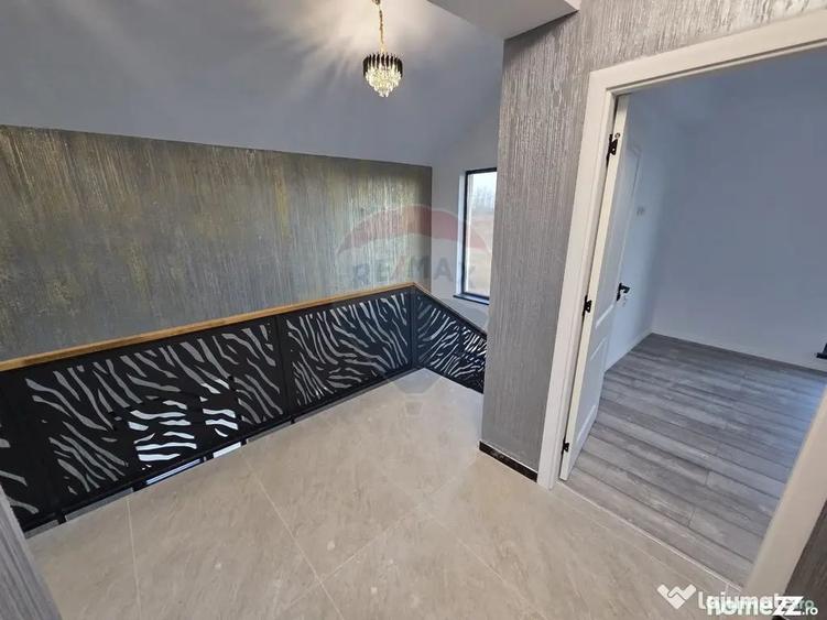 Casă cu 4 camere cu Teren 310 Mp în Vânători