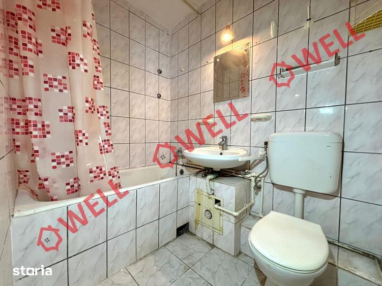 Apartament cu 3 camere decomandat în Sud