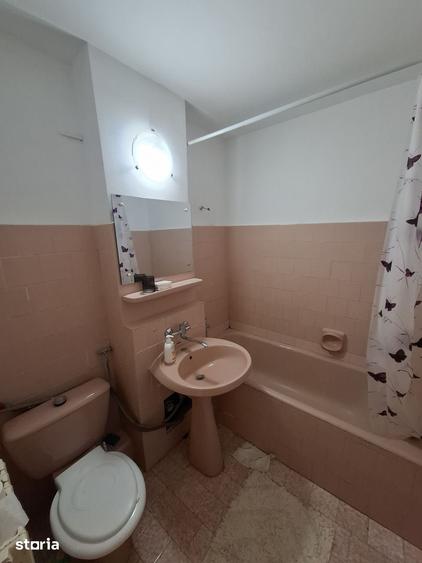 Apartament cu 2 camere decomandat în Viile Noi
