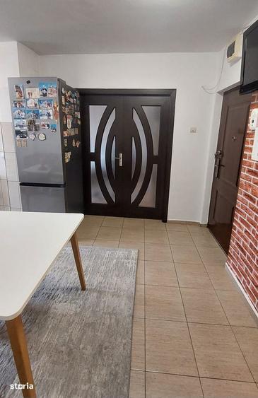 Apartament 3 camere, 60 mp zona Orizont, Bacau | 2 bai | 2 balcoane - 6