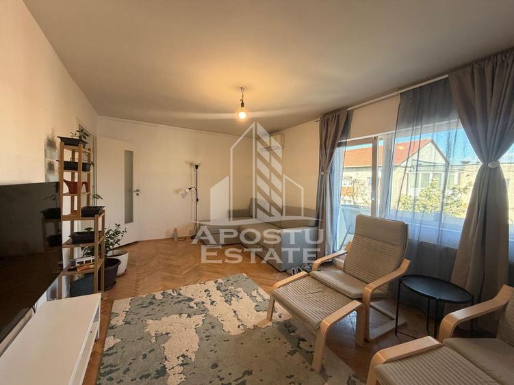 Apartament cu 2 camere decomandat, mobilat în Bucovina