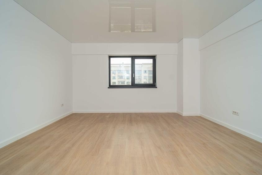 Apartament cu 3 camere decomandat în Nicolina
