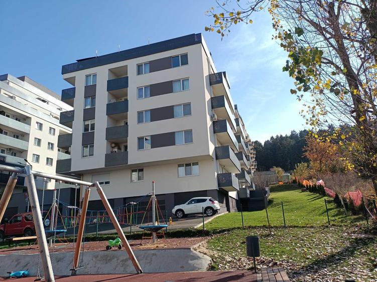 Apartament cu 2 camere semidecomandat în Florești
