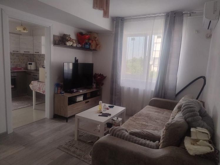 Inchiriez apartament 2 camere - 10