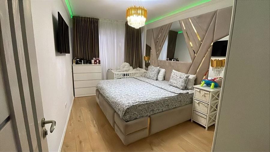 Apartament cu 3 camere decomandat în Doamna Ghica