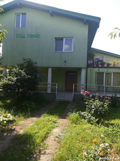 Casă cu 7 camere cu Teren 2061 Mp în Central
