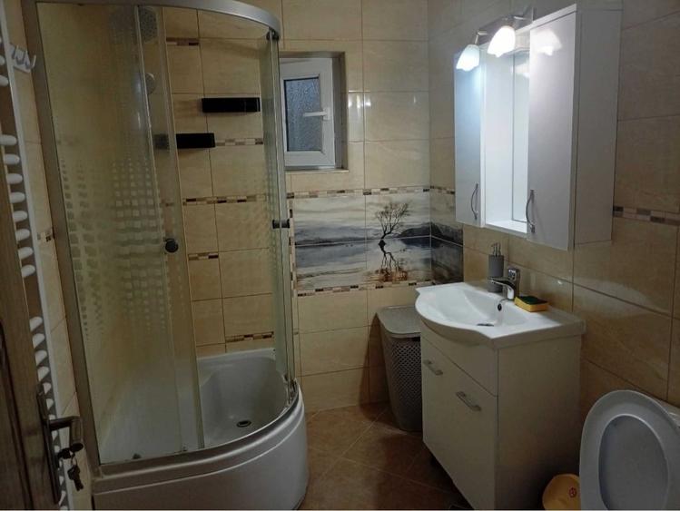 Apartament cu 2 camere decomandat în Canta