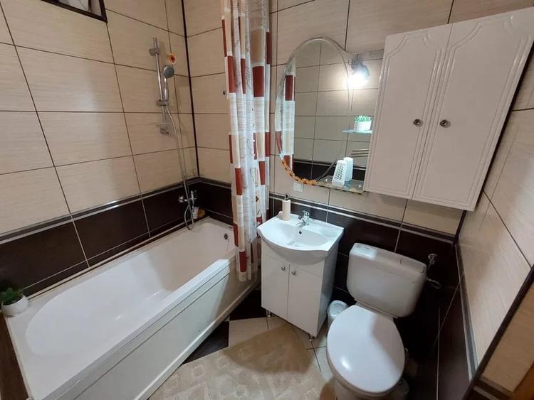 Apartament cu 2 camere decomandat, mobilat în Mărăști