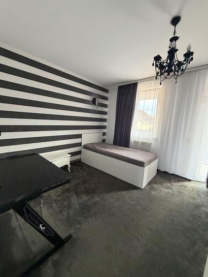 Casă cu 2 camere în Central