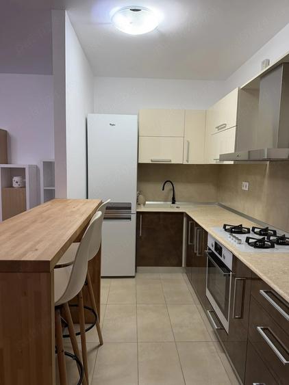 Apartament cu 2 camere decomandat în Titan