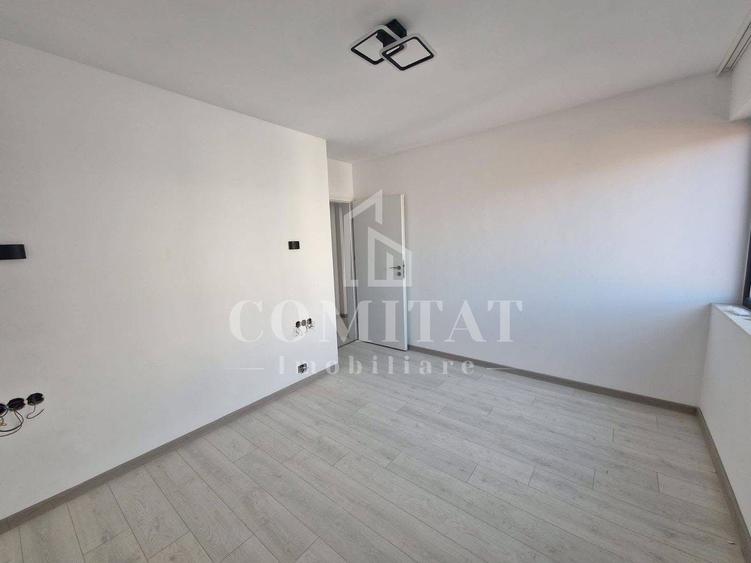 Apartament cu 3 camere semidecomandat în Someșeni