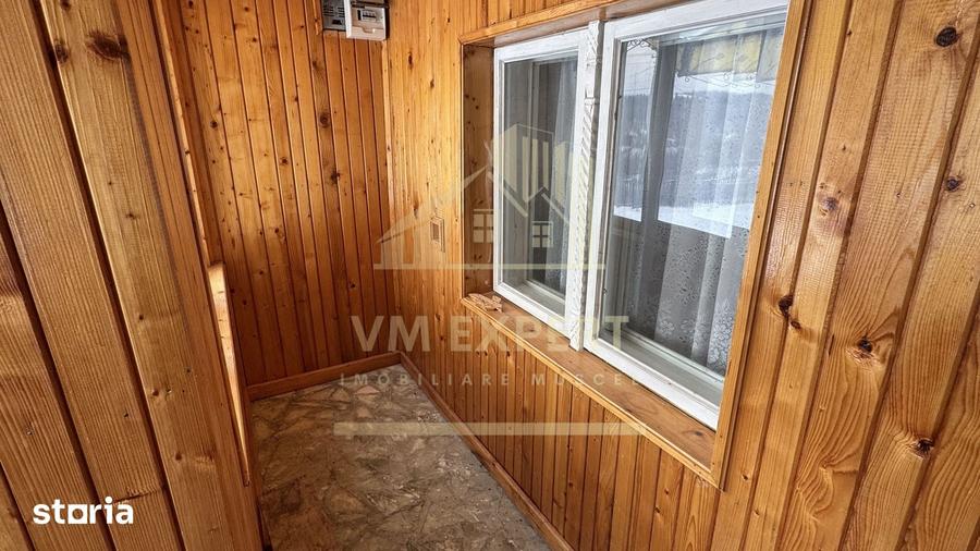 Casă cu 4 camere cu Teren 3038 Mp în Mălureni