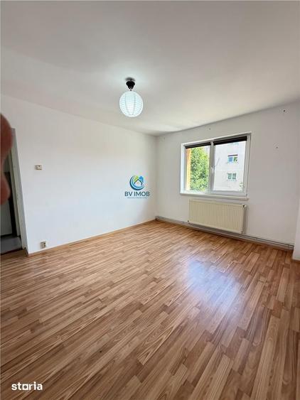 Vanzare apartament 2 camere decomandat, Grivitei, etajul 2, insorit - 8