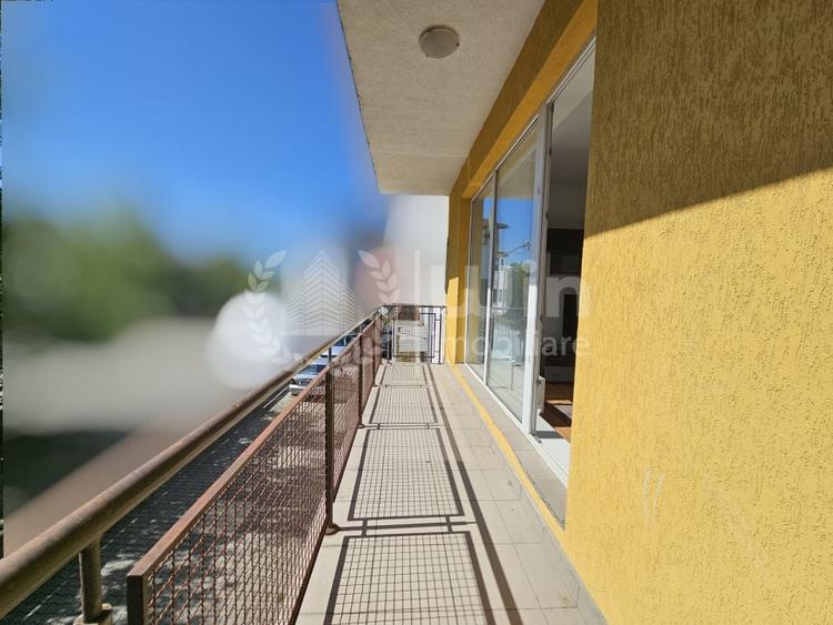 Apartament cu 2 camere semidecomandat, mobilat în Bună Ziua