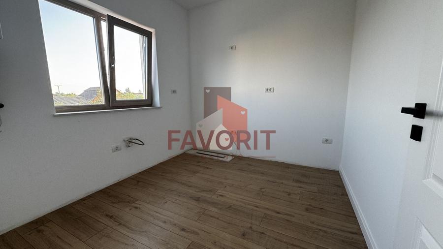 Apartament cu 3 camere semidecomandat în Remetea Mare