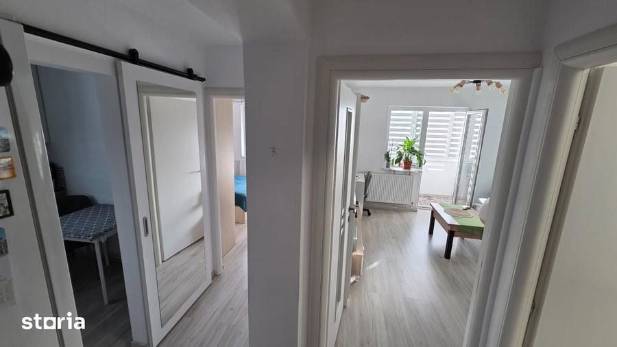 Apartament cu 2 camere decomandat în Gruia