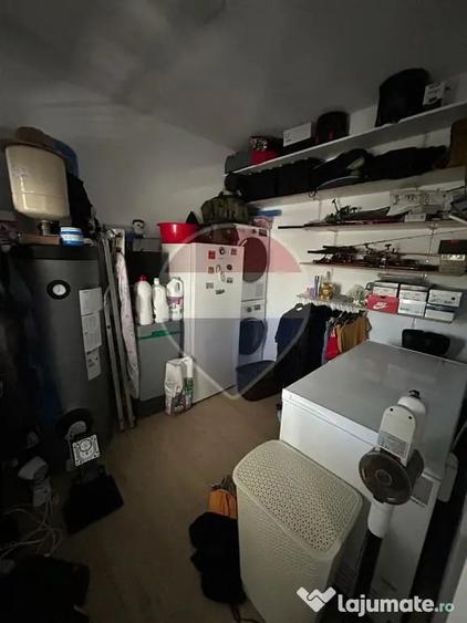 Casă cu 5 camere cu Teren 2325 Mp în Cumpărătura