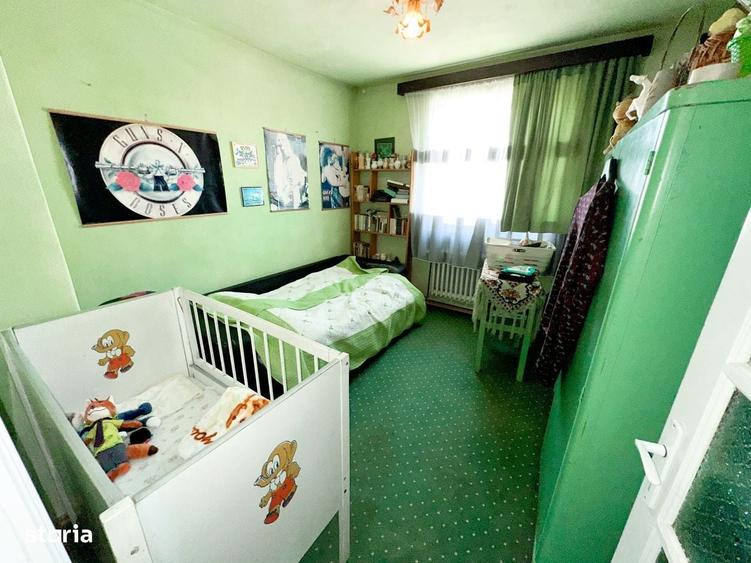 Casă cu 4 camere cu Teren 998 Mp în Central