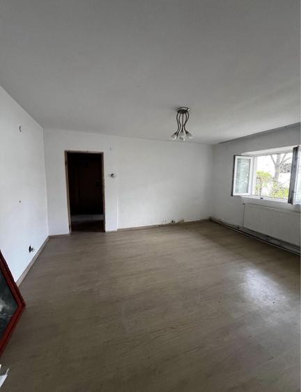 Apartament cu 2 camere decomandat în Nicolae Titulescu