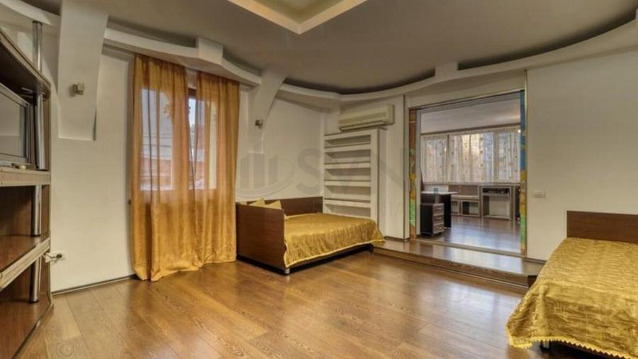 Apartament cu 5 camere circular, mobilat în 1 Mai