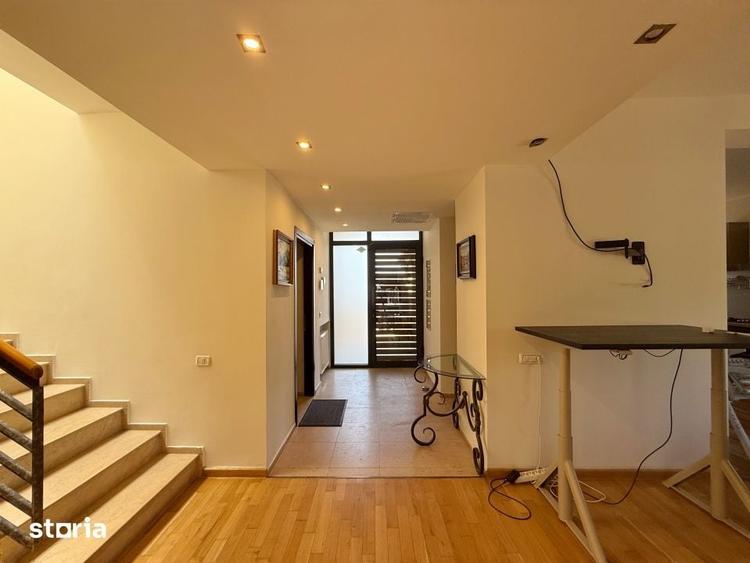 Casă cu 4 camere cu Teren 440 Mp în Est