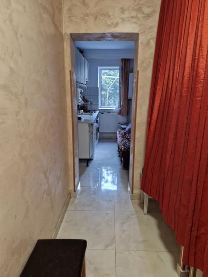Apartament cu 2 camere decomandat în Abator