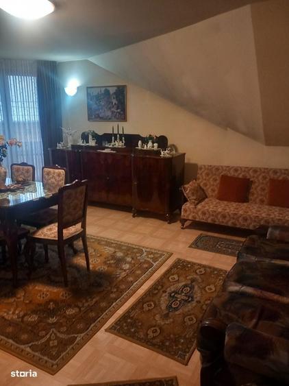 Casă cu 4 camere în Central