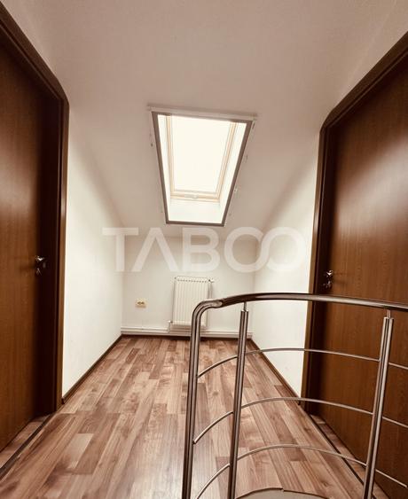 Apartament cu 5 camere semidecomandat, mobilat în Lazaret
