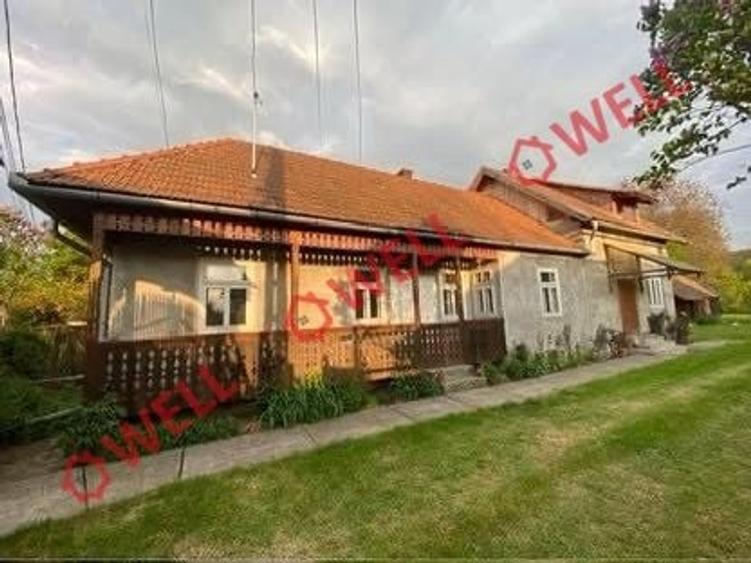 Casă cu 5 camere cu Teren 1083 Mp în Ghelința