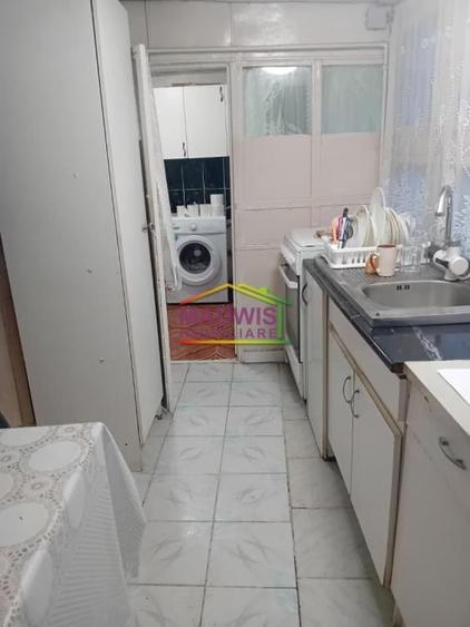 Casă cu 4 camere cu Teren 285 Mp în 23 August (Cațelul)