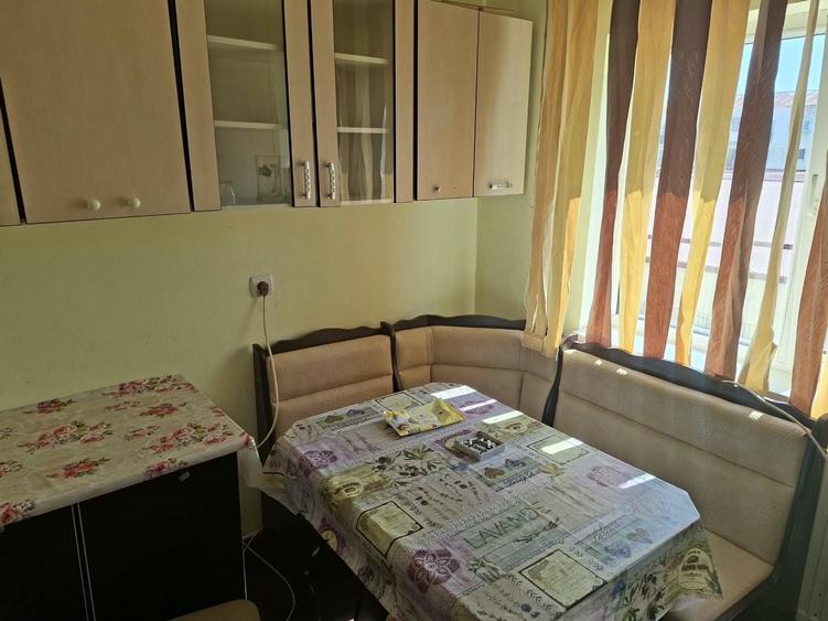 Apartament cu 2 camere semidecomandat în Exterior Vest