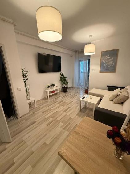 Apartament cu 2 camere semidecomandat în Central