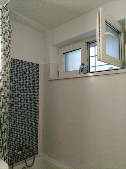 Apartament cu 2 camere decomandat în Pajura