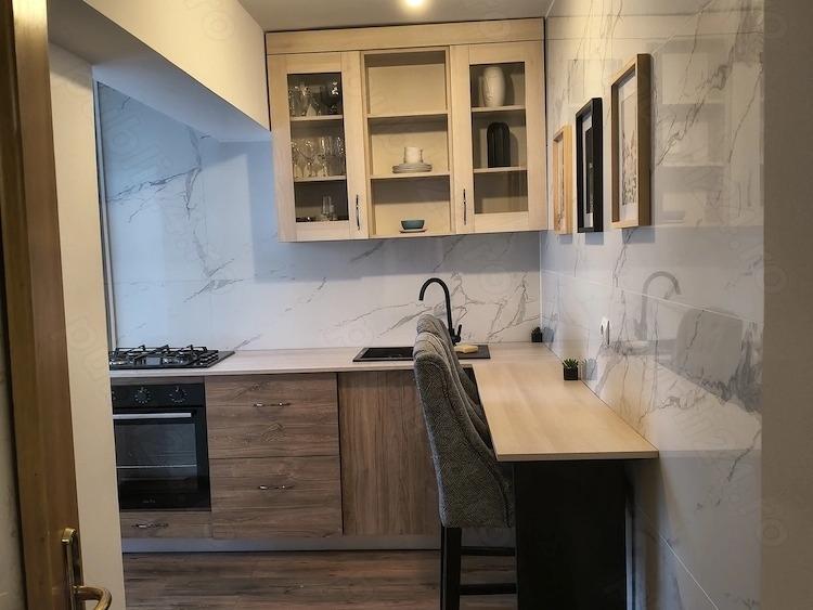 Apartament cu 2 camere decomandat, mobilat în Splaiul Unirii