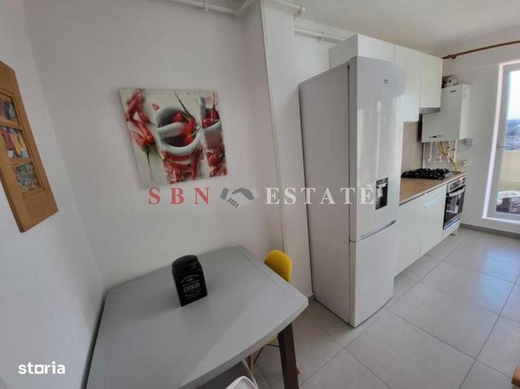 Apartament cu 2 camere decomandat, mobilat în Central