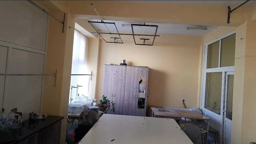 Spațiu comercial, de 49 mp, în Central