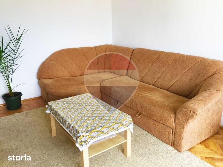 Apartament cu 3 camere decomandat în Independenței