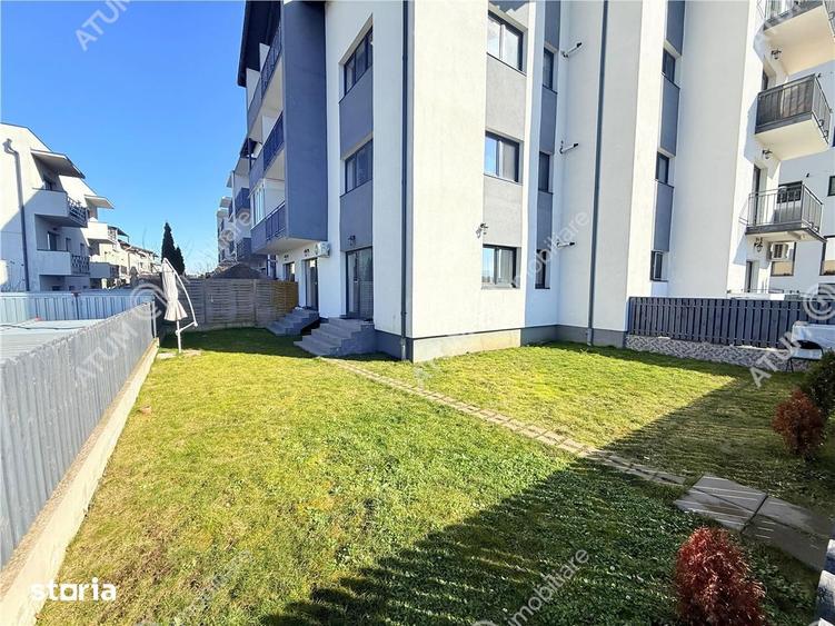 Apartament cu 2 camere decomandat, mobilat în Sud
